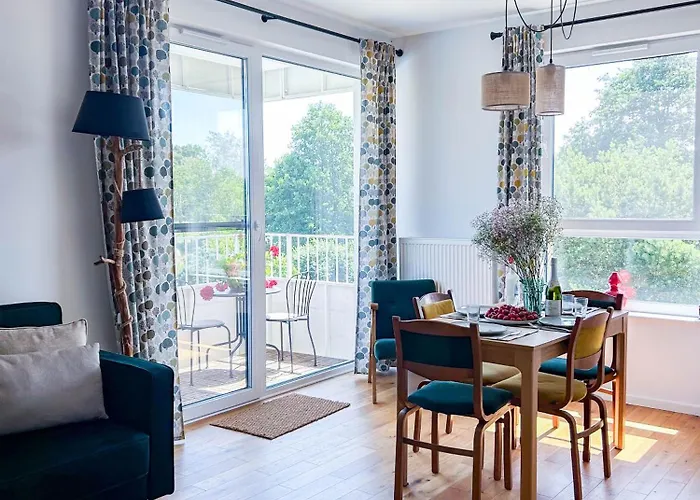 Boso Po Plazy M&k Sobieszewo - * Γκντανσκ